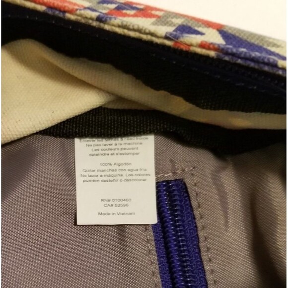 KAVU Sling Bag Crossbody BOHO Aztec Southwestern Adjustable Large Travel - Picture 7 of 7